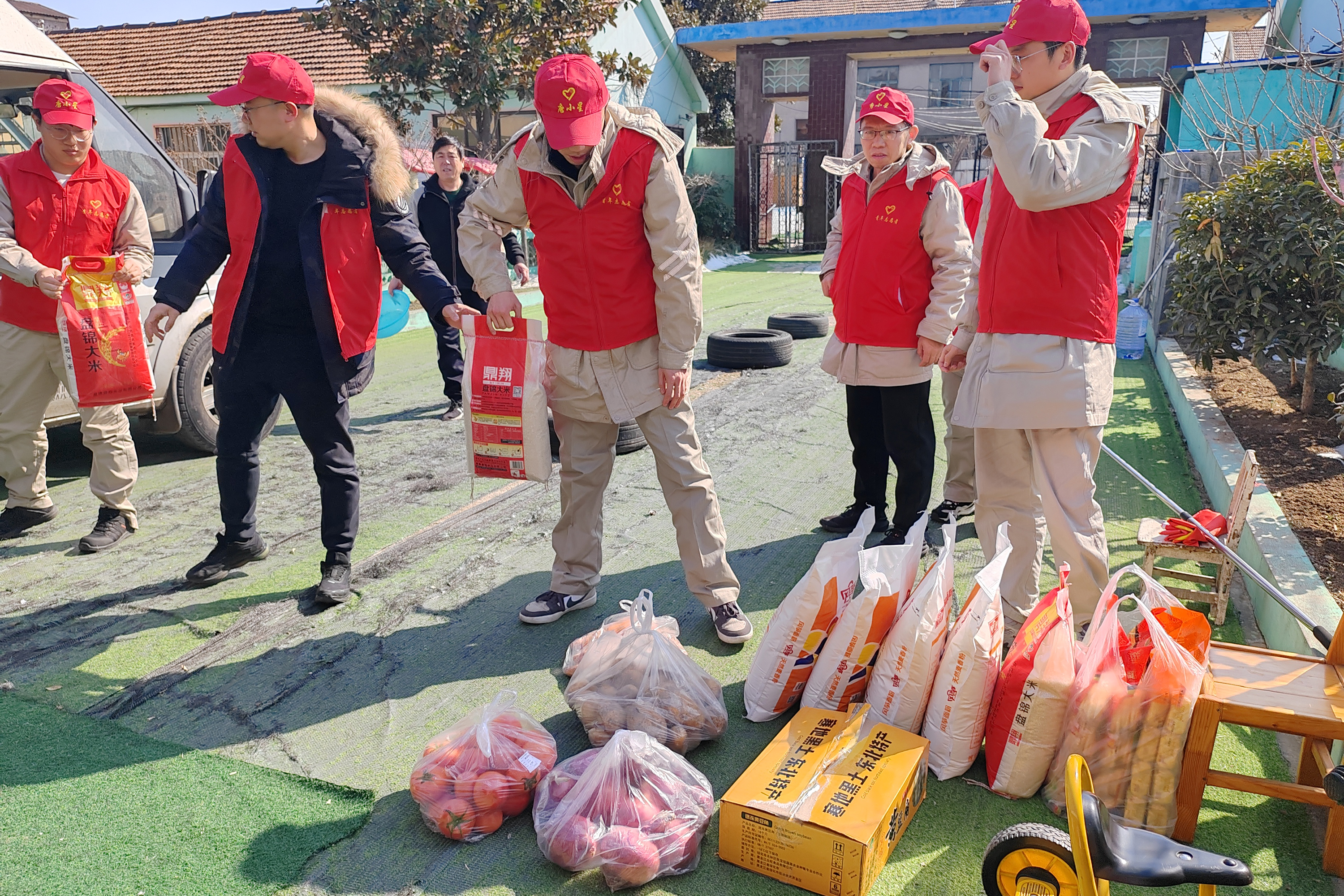 黃島發(fā)電公司  學(xué)習(xí)雷鋒  (1).jpg